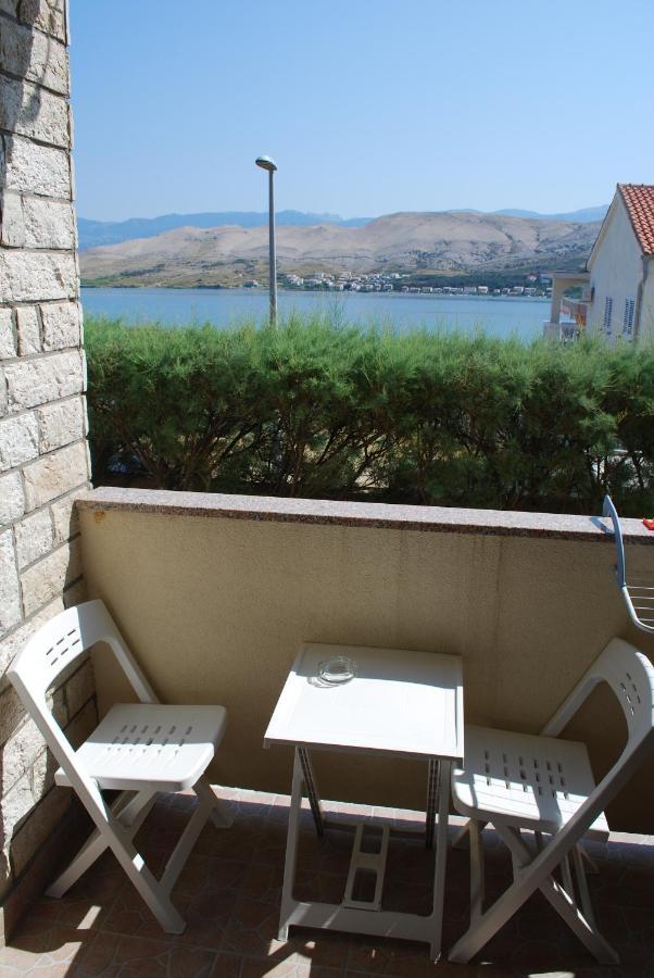 Apartments And Rooms By The Sea Pag - 11487 Паг Екстериор снимка